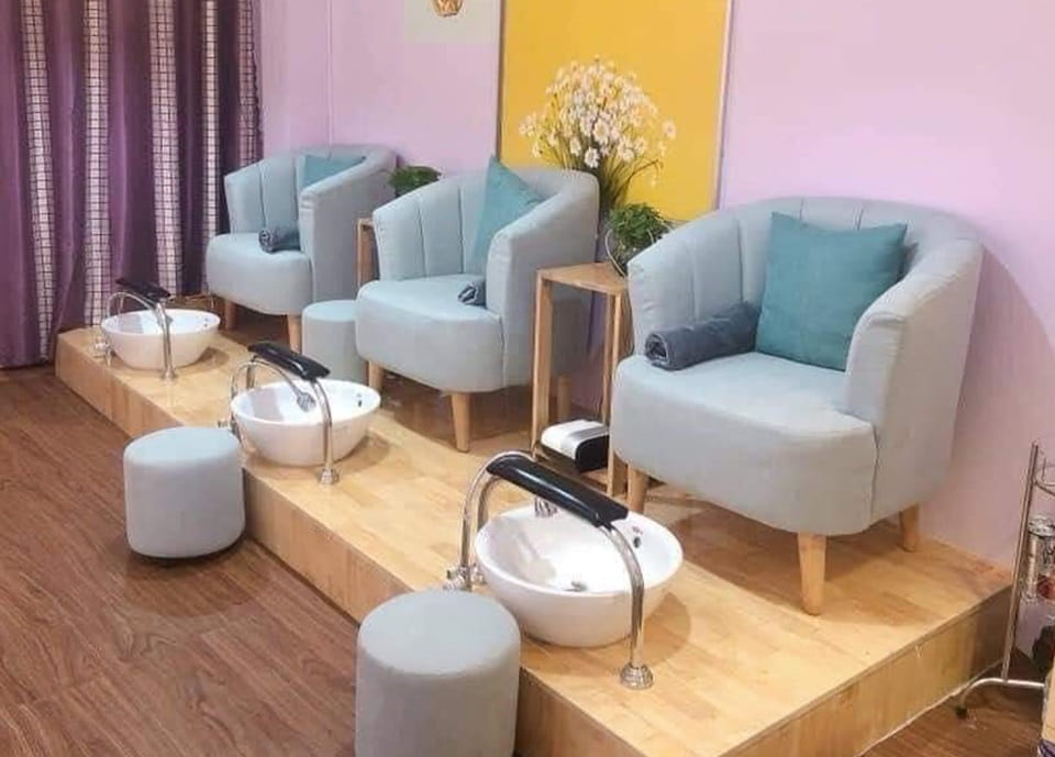 Cửa hàng nails
